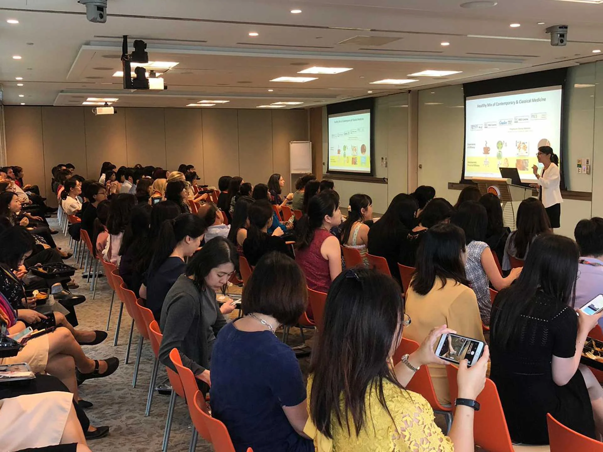 Have the GUTS for a Crazy Rich Asian City Lifestyle – Prioritising Digestive Health for Optimal Performance at a PULSE TCM corporate session