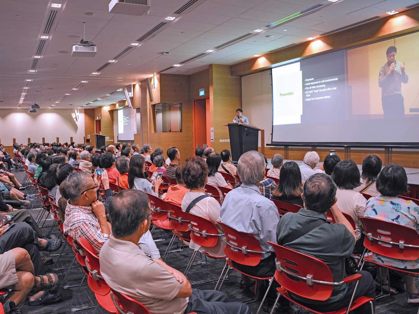 Managing Osteoarthritis at a PULSE TCM corporate session