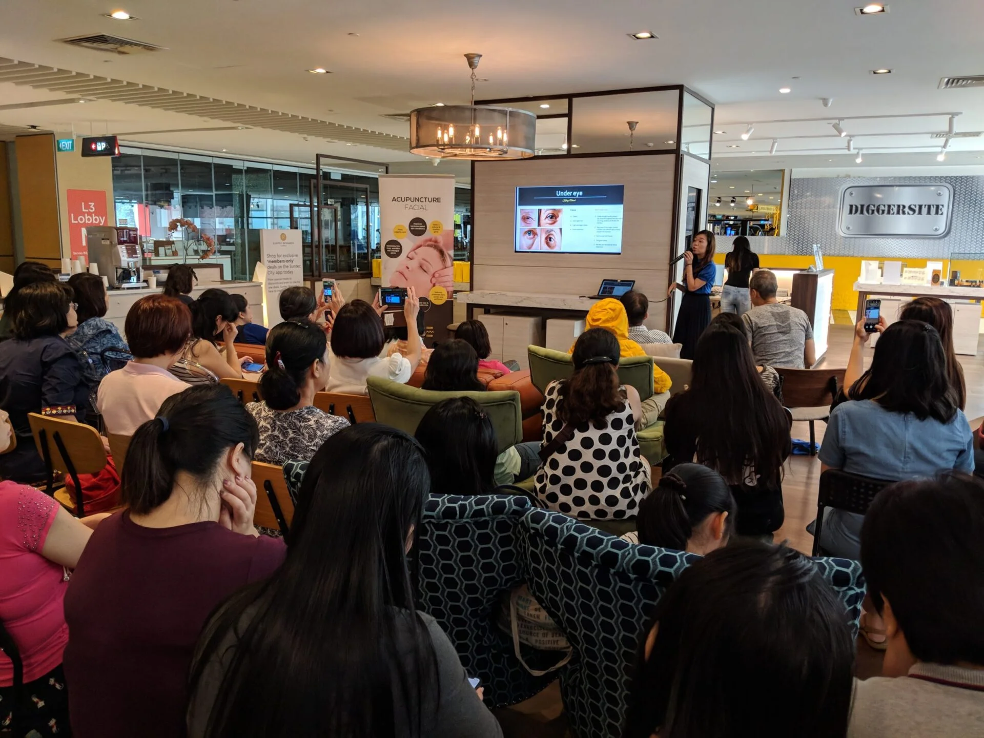 TCM and Beauty at a PULSE TCM corporate session