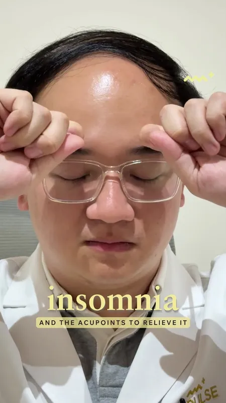 Tossing and turning at night? Save this 2-minute acupressure routine to quiet an overactive mind and promote deep, restf